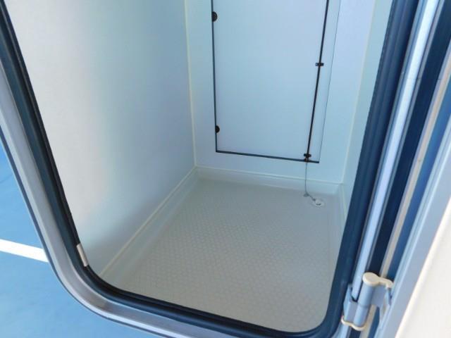 キャンピングカー キャブコン ｶﾑﾛｰﾄﾞ 東和 ｳﾞｫｰﾝR2B FFﾋｰﾀｰ