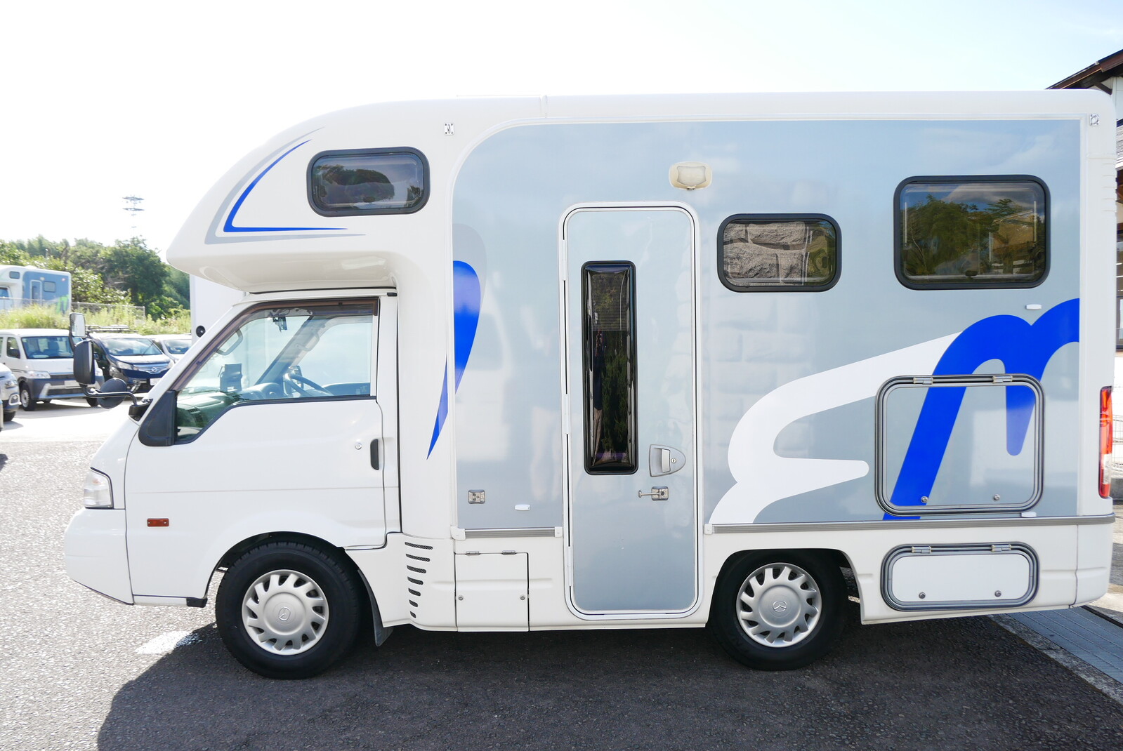 キャンピングカー キャブコン ﾎﾞﾝｺﾞ ﾅｯﾂRV ﾏｯｼｭ 家庭用ｴｱｺﾝ 冷蔵庫