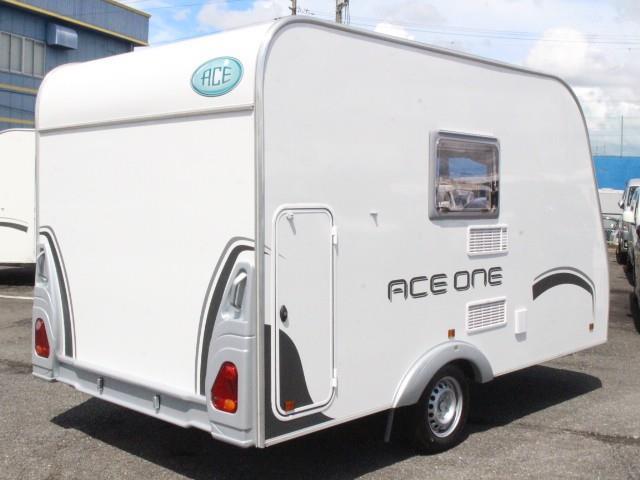 キャンピングカー トレーラー ｴｰｽｷｬﾗﾊﾞﾝ ｴｰｽﾜﾝ330DL 新車 輸入車