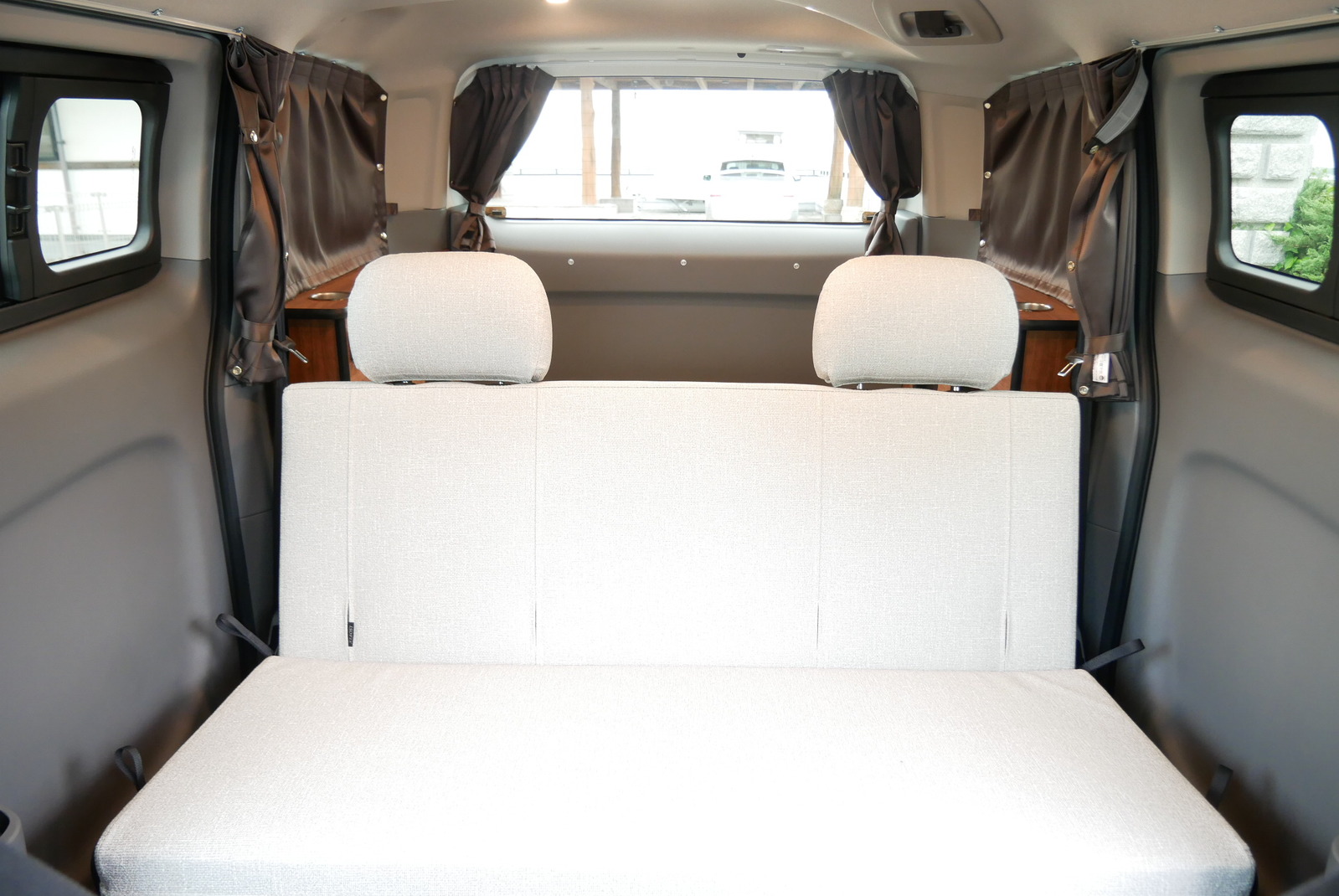 キャンピングカー バンコン NV200ﾊﾞﾈｯﾄ  FOCS ﾙｿ