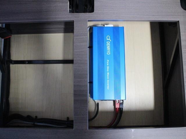 キャンピングカー キャブコン 東和 ｳﾞｫｰﾝR2Bｽﾞｨｰﾍﾞﾝ家庭用AC ｿｰﾗｰ