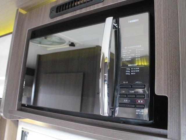 キャンピングカー キャブコン 東和 ｳﾞｫｰﾝR2Bｽﾞｨｰﾍﾞﾝ家庭用AC ｿｰﾗｰ