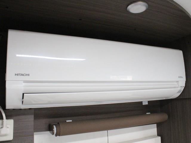 キャンピングカー キャブコン 東和 ｳﾞｫｰﾝR2Bｽﾞｨｰﾍﾞﾝ家庭用AC ｿｰﾗｰ