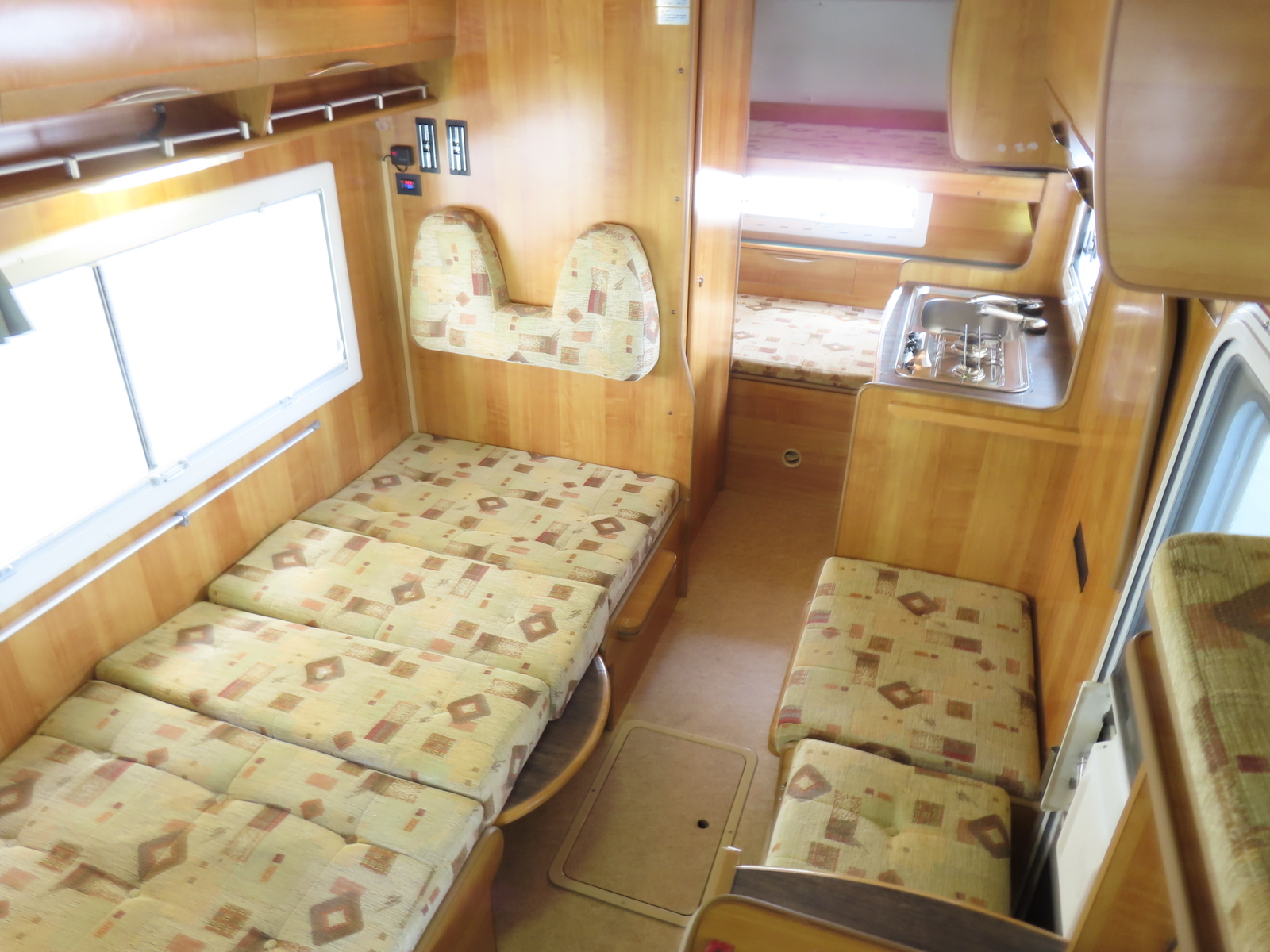 キャンピングカー キャブコン ｶﾑﾛｰﾄﾞ ﾊﾞﾝﾃｯｸ ｼﾞﾙ520 FFﾋｰﾀｰ