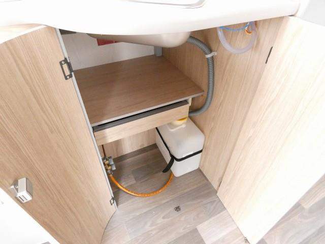 キャンピングカー トレーラー ｴｰｽｷｬﾗﾊﾞﾝ ｴｰｽ330ﾙｰﾑ 登録済未使用車