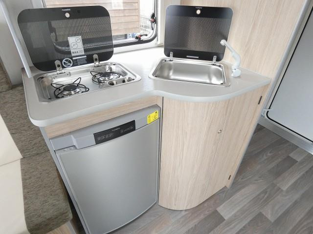 キャンピングカー トレーラー ｴｰｽｷｬﾗﾊﾞﾝ ｴｰｽ330ﾙｰﾑ 登録済未使用車