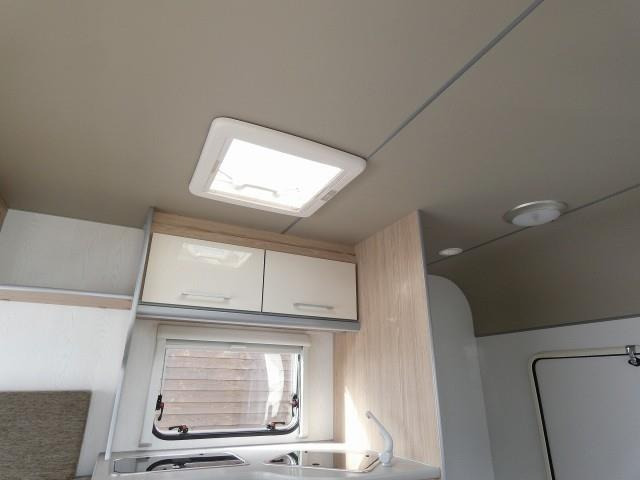 キャンピングカー トレーラー ｴｰｽｷｬﾗﾊﾞﾝ ｴｰｽ330ﾙｰﾑ 登録済未使用車