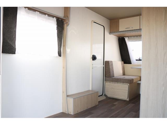 キャンピングカー トレーラー ｴｰｽﾜﾝ330ﾙｰﾑ 牽引免許不要 新車即納