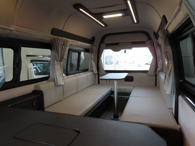 キャンピングカー バンコン ﾊｲｴｰｽ FOCS DSｺﾝﾊﾟｸﾄ　FFﾋｰﾀｰ