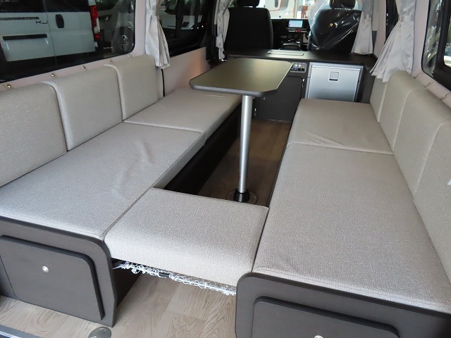 キャンピングカー バンコン ﾊｲｴｰｽ FOCS DSｺﾝﾊﾟｸﾄ　FFﾋｰﾀｰ