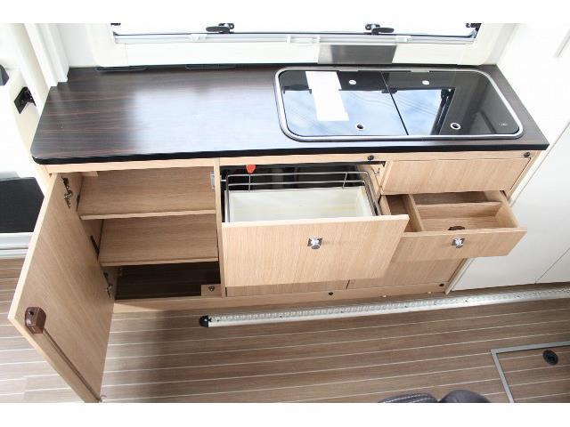 キャンピングカー バスコン ﾃﾞｭｶﾄ ﾃﾞｽﾚﾌ ｴｳﾞｧﾝｽﾎﾟｰﾂI560D