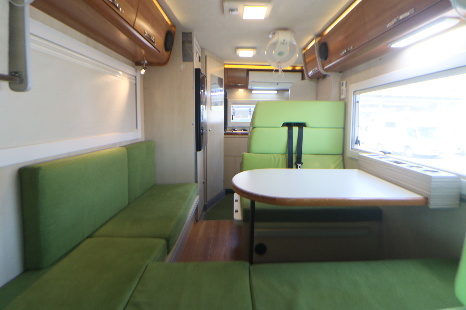 キャンピングカー キャブコン ｶﾑﾛｰﾄﾞ ﾊﾞﾝﾃｯｸ ｺﾙﾄﾞﾘｰﾌﾞｽ 4WD