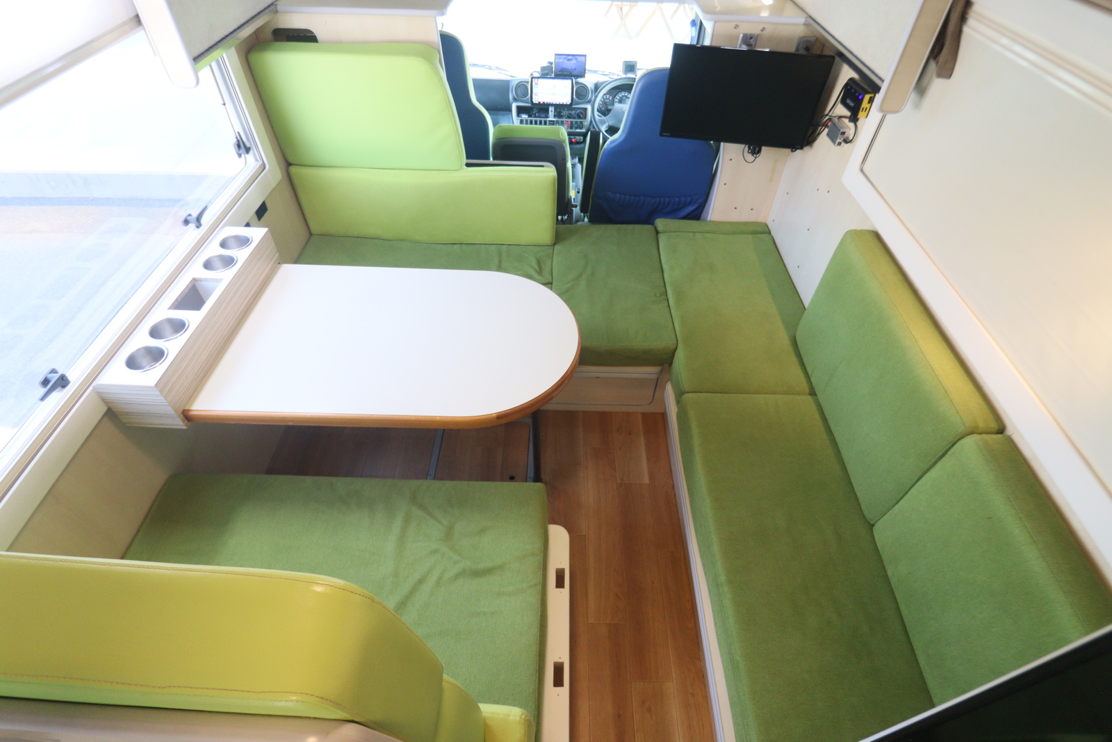 キャンピングカー キャブコン ｶﾑﾛｰﾄﾞ ﾊﾞﾝﾃｯｸ ｺﾙﾄﾞﾘｰﾌﾞｽ 4WD