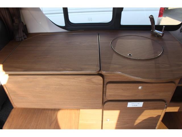 キャンピングカー バンコン ﾊｲｴｰｽFOCS ｼｴｽﾀ 8型新車 新車即納可能