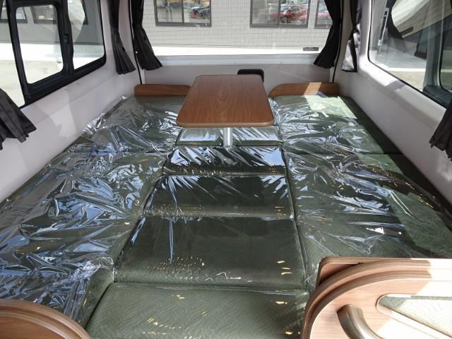キャンピングカー バンコン ﾊｲｴｰｽ FOCS ｼｴｽﾀ 8型新車 展示車