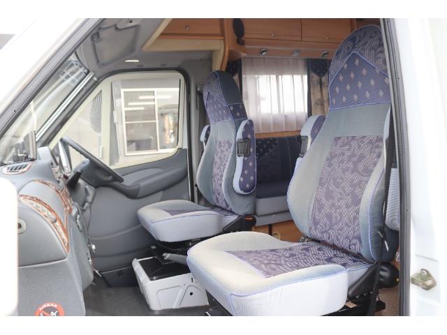 キャンピングカー キャブコン ﾍﾞﾝﾂ ﾊﾞｰｽﾄﾅｰ T-STAR680 発電機
