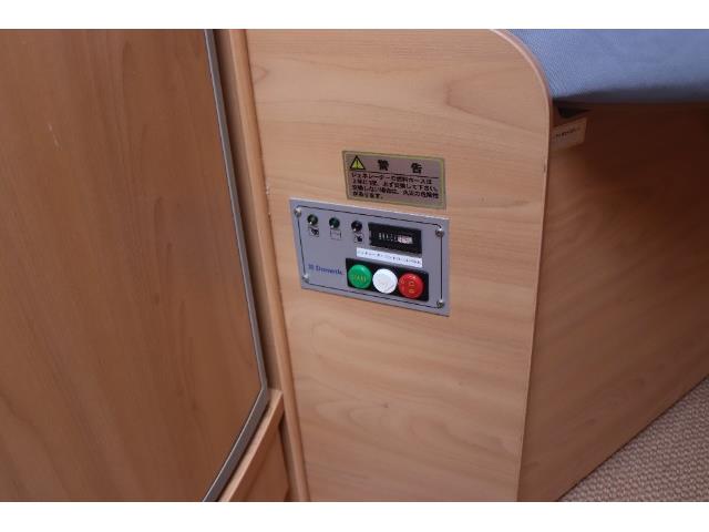 キャンピングカー キャブコン ﾍﾞﾝﾂ ﾊﾞｰｽﾄﾅｰ T-STAR680 発電機
