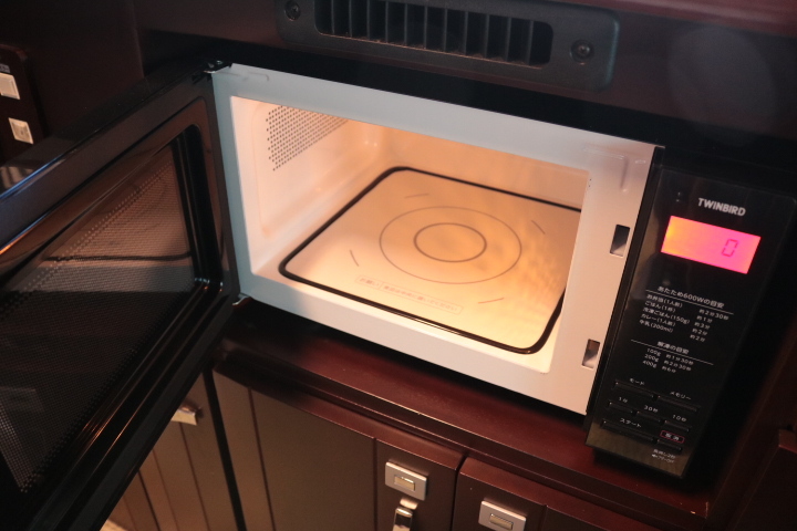 キャンピングカー バスコン ｺｰｽﾀｰ ﾅｯﾂRV ﾎﾞｰﾀﾞｰﾊﾞﾝｸｽ　家庭用AC