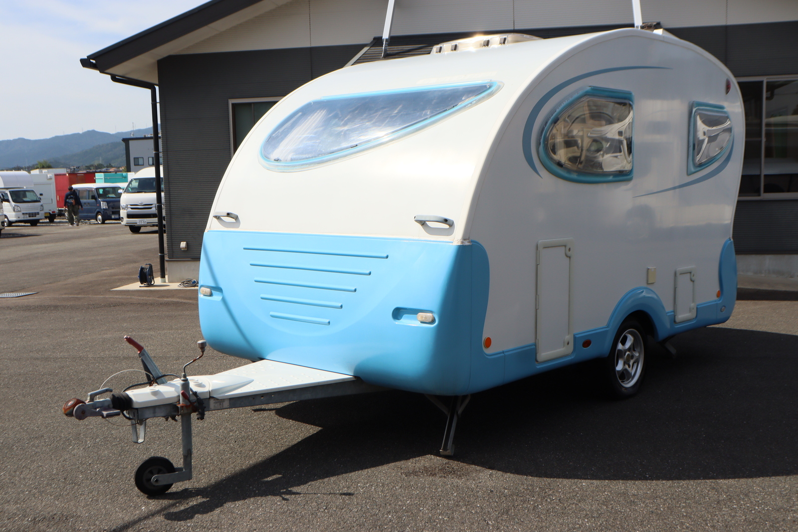 キャンピングカー トレーラー ｱﾄﾞﾘｱ ｱｸｼｮﾝ341PH　ｿｰﾗｰﾊﾟﾈﾙ