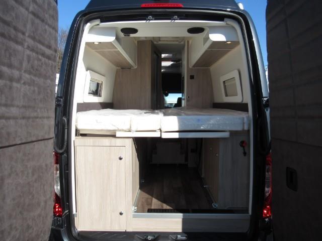 キャンピングカー バンコン ﾍﾞﾝﾂ　ｽﾌﾟﾘﾝﾀｰ417CDI　KABEVAN 690LB