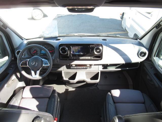 キャンピングカー バンコン ﾍﾞﾝﾂ　ｽﾌﾟﾘﾝﾀｰ417CDI　KABEVAN 690LB