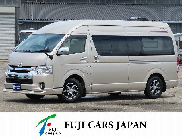 キャンピングカー バンコン ハイエース ホワイトハウス コンパスドルク 出窓