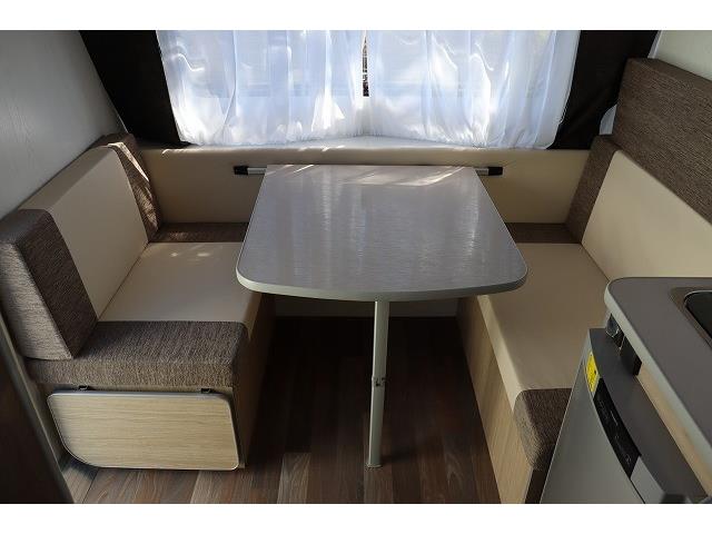 キャンピングカー トレーラー ｴｰｽｷｬﾗﾊﾞﾝ ｴｰｽ330DL 新車即納車