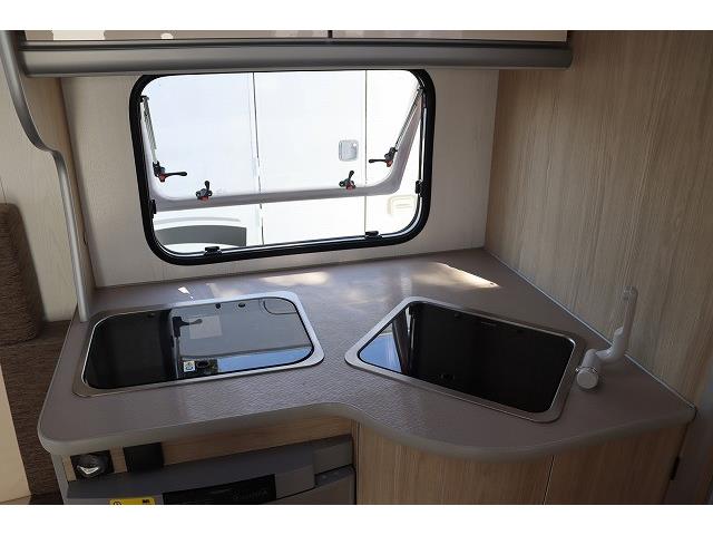キャンピングカー トレーラー ｴｰｽｷｬﾗﾊﾞﾝ ｴｰｽ330DL 新車即納車