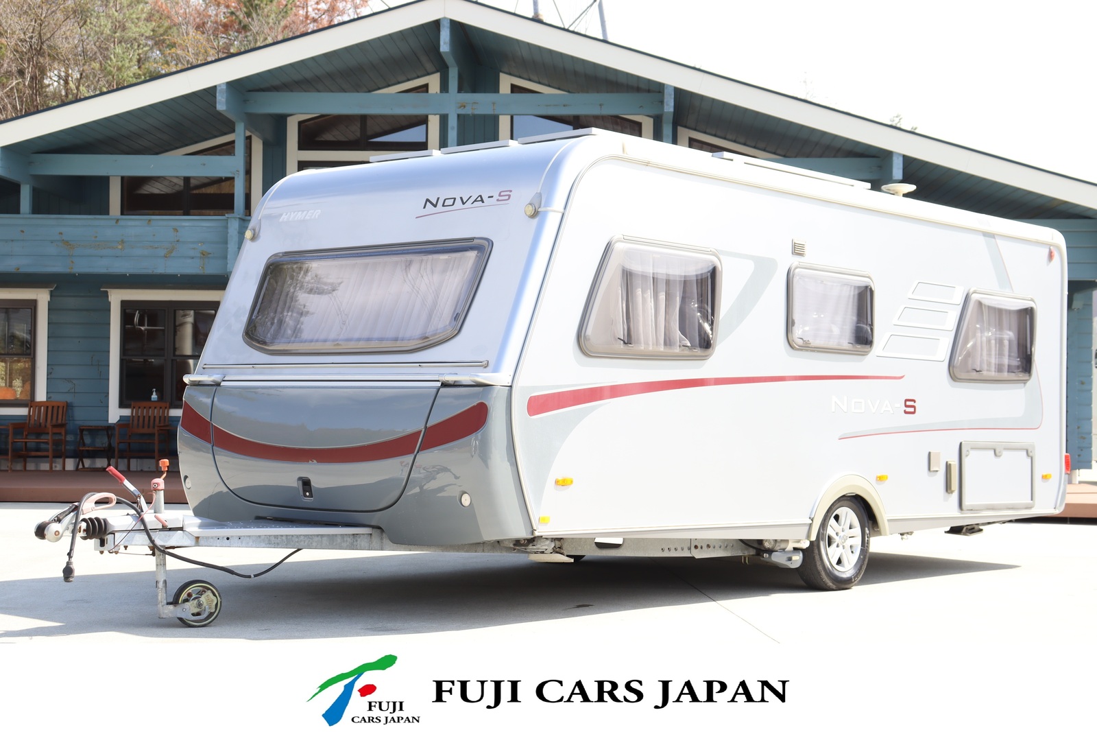 キャンピングカー トレーラー ハイマー ノヴァS　家庭用エアコン