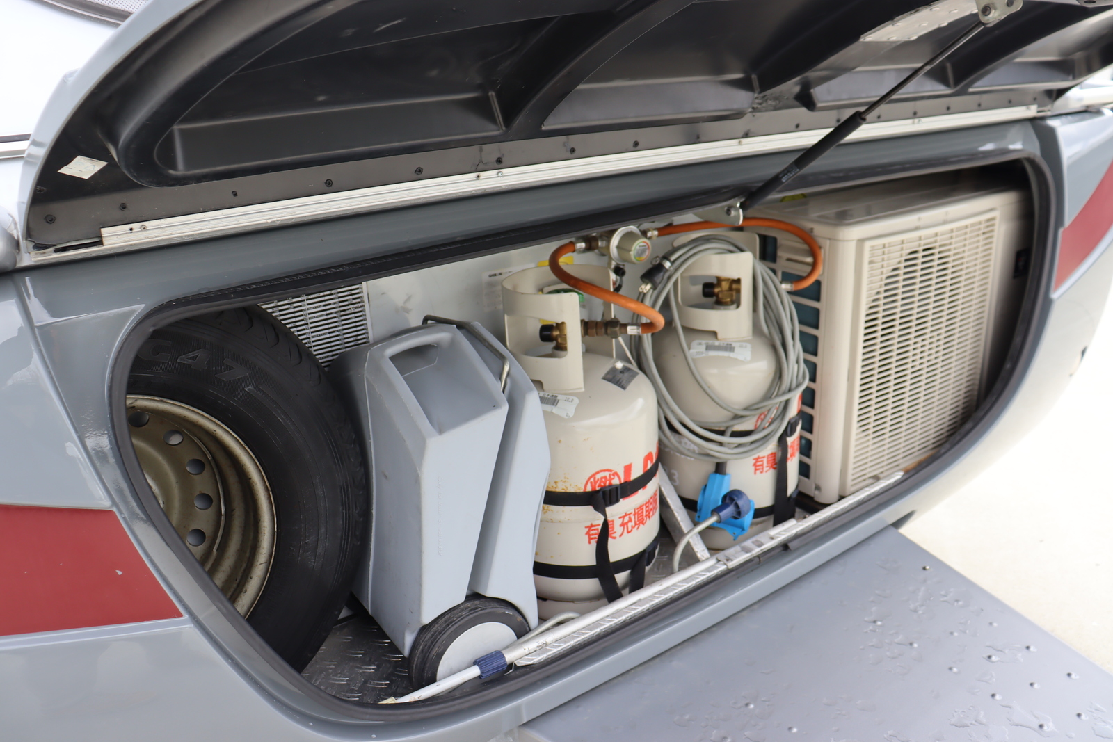 キャンピングカー トレーラー ﾊｲﾏｰ ﾉｳﾞｧS　家庭用ｴｱｺﾝ