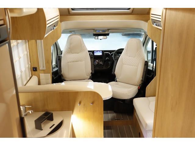 キャンピングカー キャブコン ﾃﾞｭｶﾄﾛｰﾗｰﾁｰﾑ ｾﾞﾌｨｰﾛ285TL 新車即納車