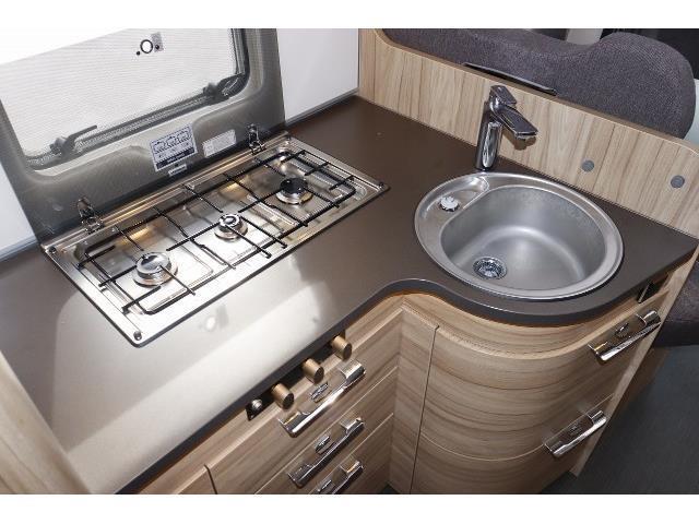 キャンピングカー キャブコン ﾍﾞﾝﾂ ﾊｲﾏｰML-T620 ﾙｰﾌAC 温水ﾎﾞｲﾗｰ
