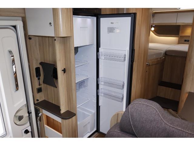キャンピングカー キャブコン ﾍﾞﾝﾂ ﾊｲﾏｰML-T620 ﾙｰﾌAC 温水ﾎﾞｲﾗｰ