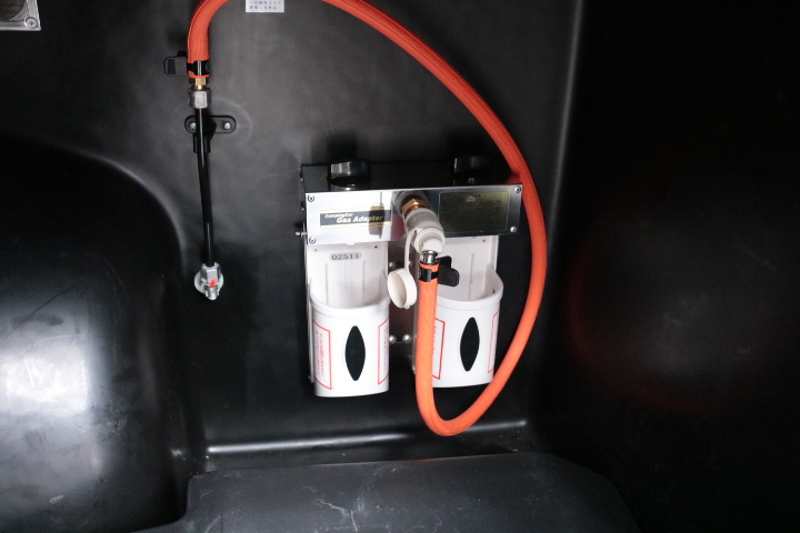 キャンピングカー バンコン ﾃﾞｭｶﾄ ｻﾝﾗｲﾄｸﾘﾌ 9AT ﾙｰﾌｴｱｺﾝ