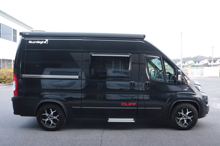 キャンピングカー バンコン ﾃﾞｭｶﾄ ｻﾝﾗｲﾄｸﾘﾌ 9AT ﾙｰﾌｴｱｺﾝ