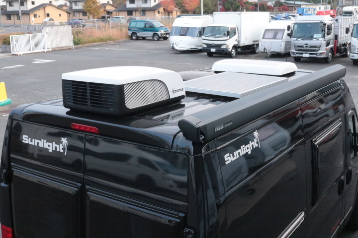 キャンピングカー バンコン ﾃﾞｭｶﾄ ｻﾝﾗｲﾄｸﾘﾌ 9AT ﾙｰﾌｴｱｺﾝ