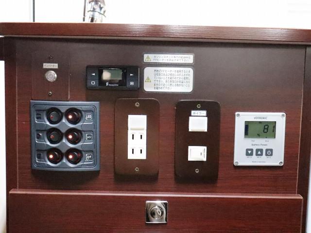 キャンピングカー バスコン ｺｰｽﾀｰ ﾅｯﾂRV ﾎﾞｰﾀﾞｰﾊﾞﾝｸｽ ｴｱｺﾝ