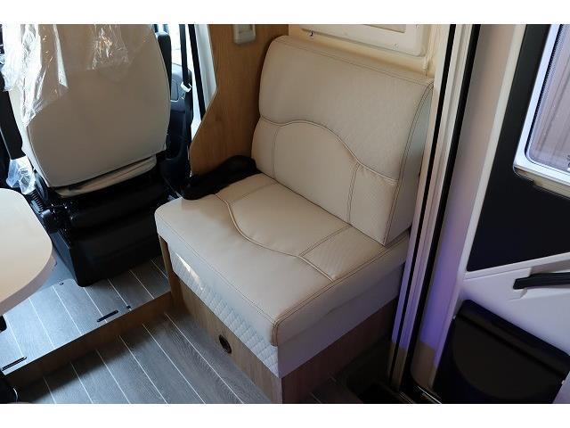 キャンピングカー キャブコン ﾃﾞｭｶﾄ ﾛｰﾗｰﾁｰﾑ ｾﾞﾌｨｰﾛ285TL新車即納車