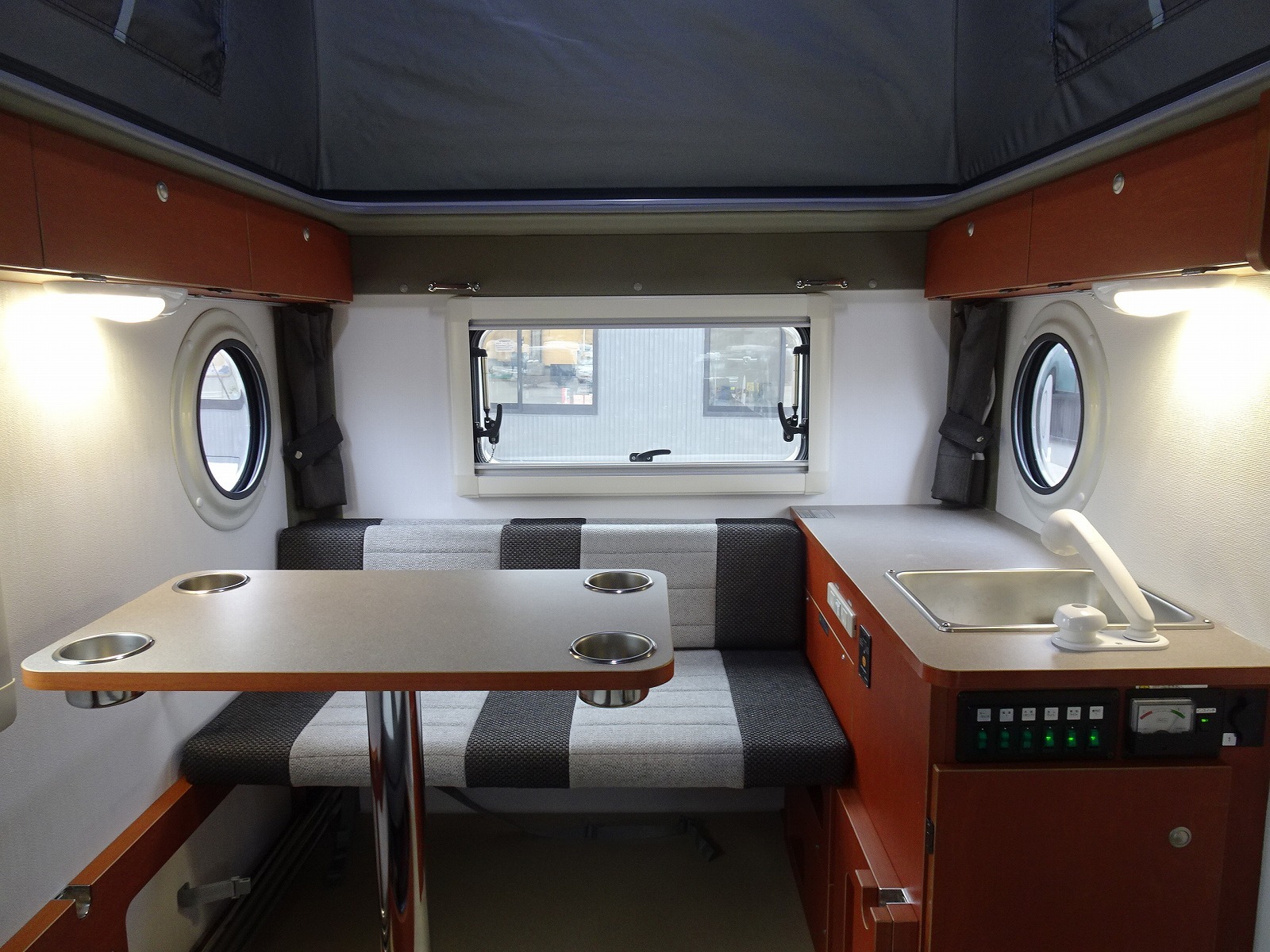 キャンピングカー 軽キャンパー ｷｬﾘｲ ｲﾝﾃﾞｨｱﾅRV ｲﾝﾃﾞｨ727 4WD