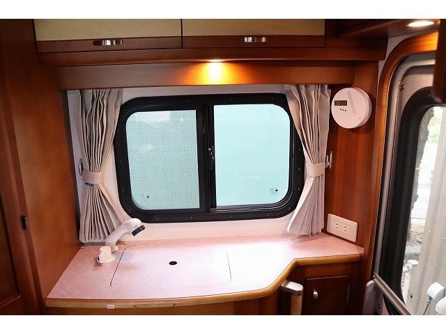 キャンピングカー キャブコン NV200ﾊﾞﾈｯﾄ AtoZ ｱﾙﾌｧ ﾀｲﾌﾟ1