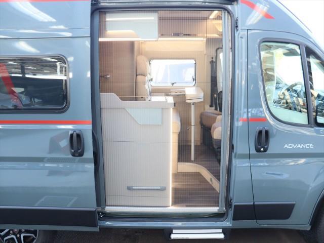 キャンピングカー バンコン ﾃﾞｭｶﾄ ﾛｰﾗｰﾁｰﾑ ﾘﾋﾞﾝｸﾞｽﾄｰﾝK2 新車