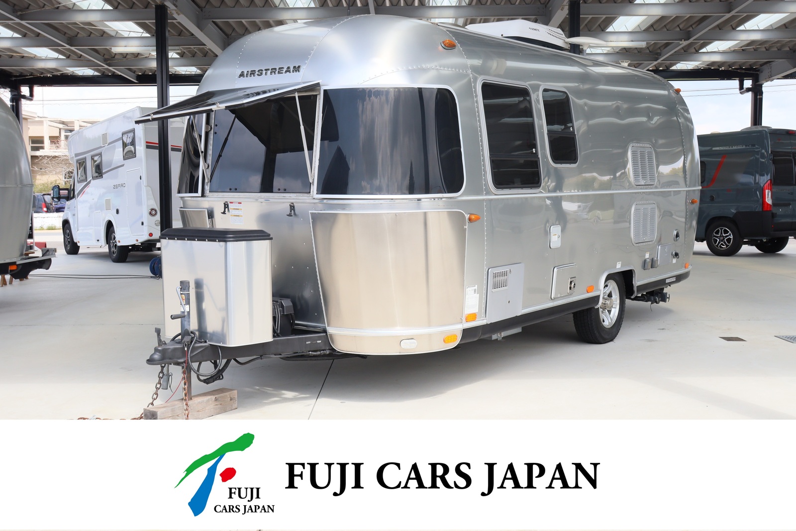 キャンピングカー トレーラー エアストリーム スポーツ22FB