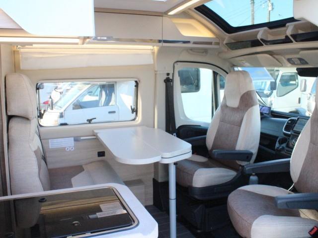 キャンピングカー バンコン ﾛｰﾗｰﾁｰﾑ ﾘﾋﾞﾝｸﾞｽﾄｰﾝ5 新車即納
