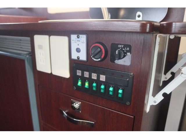 キャンピングカー キャブコン ｶﾑﾛｰﾄﾞ ﾅｯﾂRV ｸﾚｿﾝﾎﾞﾔｰｼﾞｭｴﾎﾞﾗｲﾄ