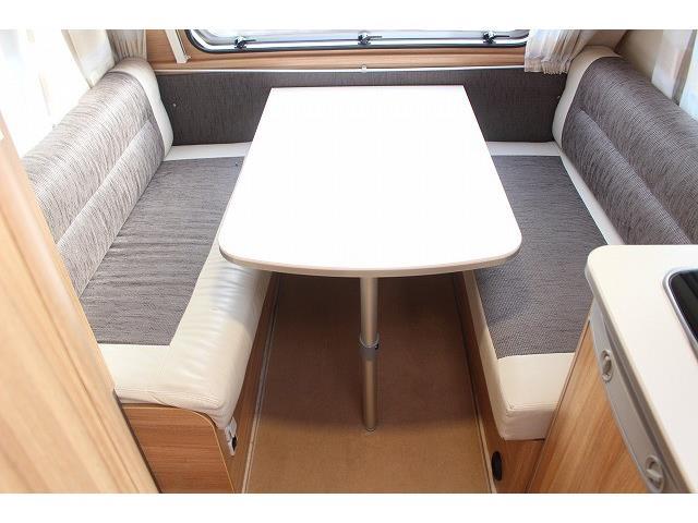 キャンピングカー トレーラー ﾄﾘｶﾞﾉ ｴﾒﾛｰﾄﾞ376V けん引免許不要