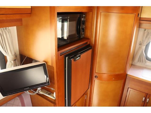 キャンピングカー キャブコン NV200ﾊﾞﾈｯﾄ AtoZ ｱﾙﾌｧ ﾀｲﾌﾟ2