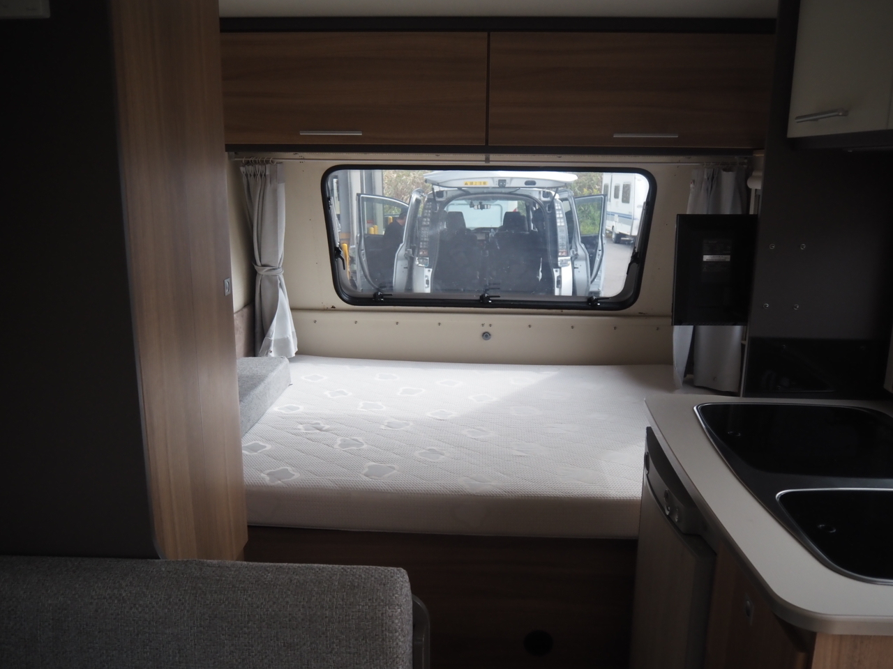 キャンピングカー トレーラー ﾄﾘｶﾞﾉ ｱﾝﾀﾚｽ390Vﾌﾟﾚﾐｱﾑ 窓ｴｱｺﾝ