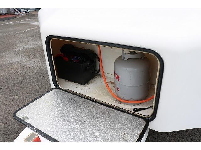 キャンピングカー トレーラー ﾌｧｰｽﾄｶｽﾀﾑ ｱﾃｨｯｸ けん引免許不要ﾓﾃﾞﾙ