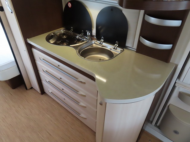 キャンピングカー トレーラー ﾎﾋﾞｰ 610ULﾌﾟﾚｽﾃｰｼﾞ 家庭用ｴｱｺﾝ