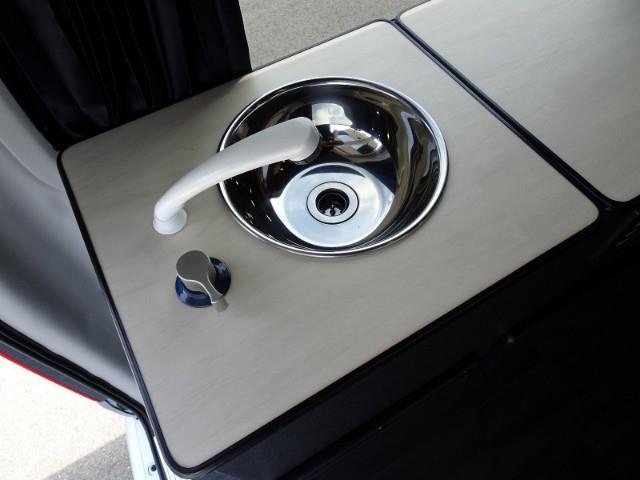 キャンピングカー バンコン ﾊｲｴｰｽ ﾀﾞｲﾜｶｰｽﾞ Racing Box